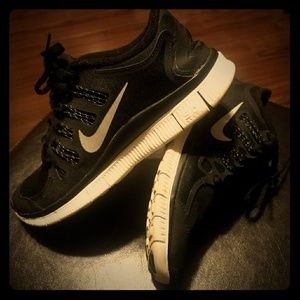 Nike Free 5.0 Running Shoes size 7.5